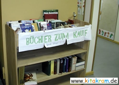 Elternecke Buechertauschtisch - Bücherbörse in der Elternecke